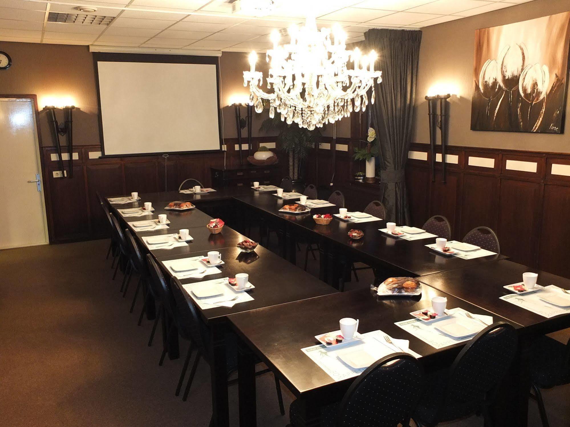 Hotel Restaurant Roerdalen Posterholt エクステリア 写真